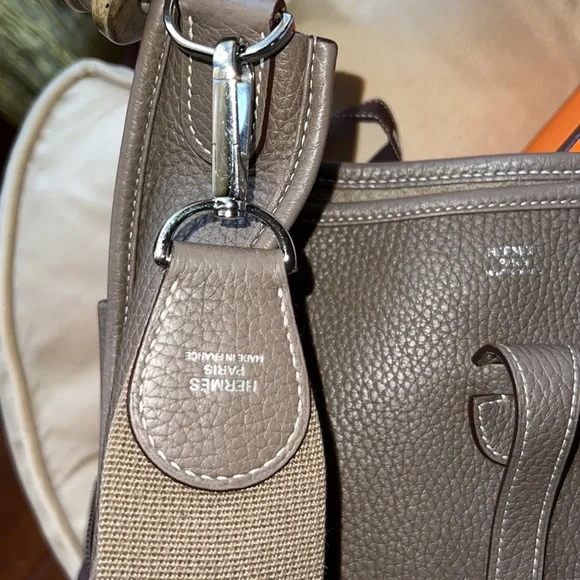 Hermes Evelyn III Shoulder Messenger Bag Taurillon Clemence Etoupe - Picture 15 of 17